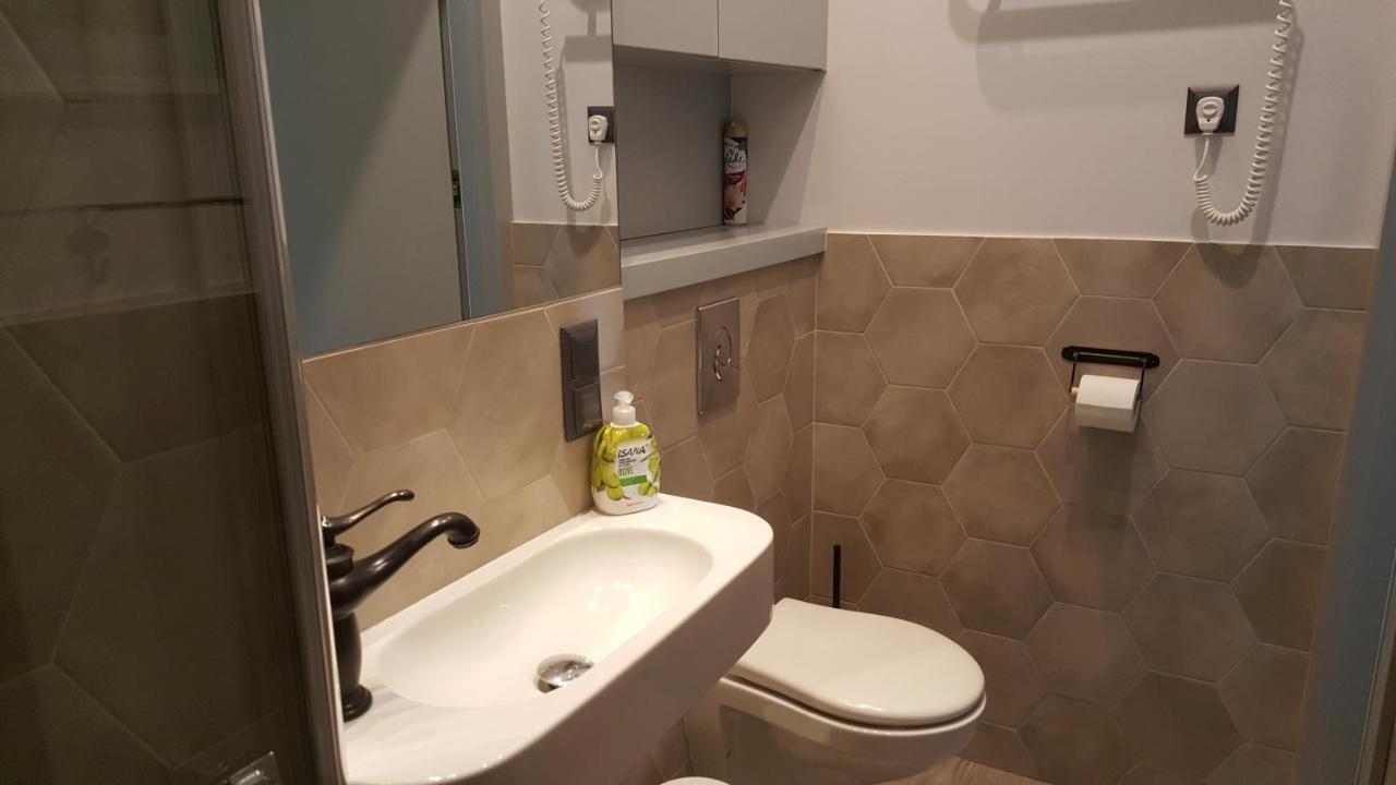 Apartament Na Wilczej Warszawa Exteriör bild